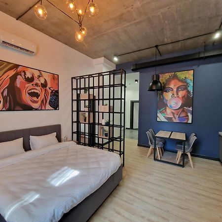 Apart Hotel Loft Almaty Exterior photo